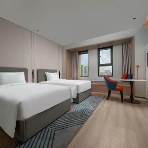 High Floor Standard Twin Room